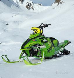 Motoslitta arctic cat moutain cat m 8000