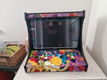 Cabinato arcade