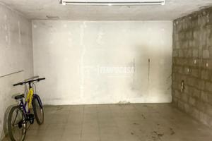 BOX LOCALE DI GRANDI DIMENSIONI