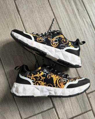Sneakers Versace  43