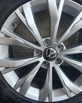 4 cerchi e gomme per Volkswagen