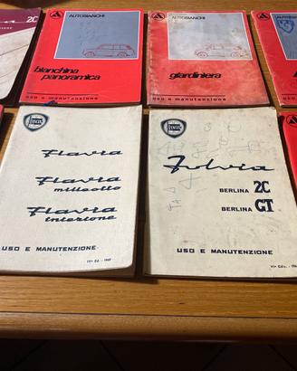 Otto scatole di giochi per bambini e bambine