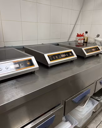 Vendita gastronomia e hamburgeria