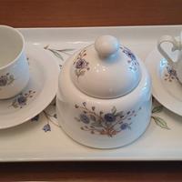 Servizio da caffè in porcellana