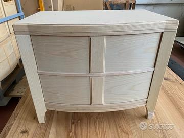 Comodini in legno massello frassino nuovi