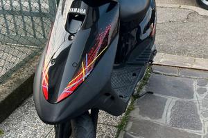 Yamaha jog 50 cilindrata solo 9000 km 