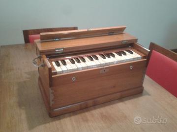 Harmonium 32 tasti