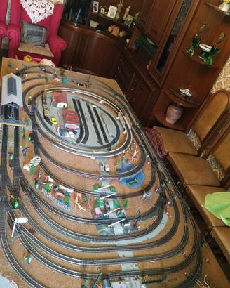 Plastico e treni e trenini Lima