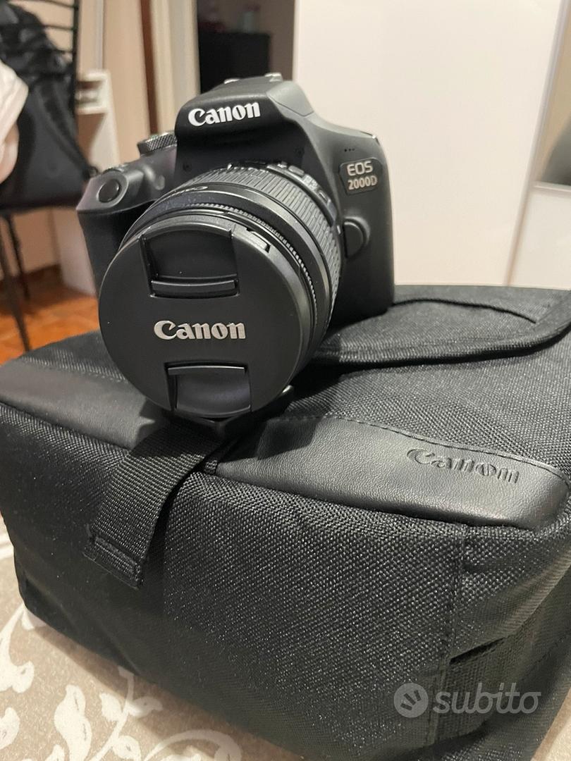 Canon EOS 2000D + custodia - Fotografia In vendita a Milano