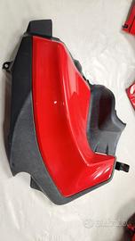 FIANCO COPERTURA SERBATOIO LATO DESTRO ROSSO DUCAT