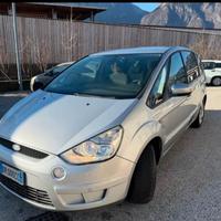 Ford Max 