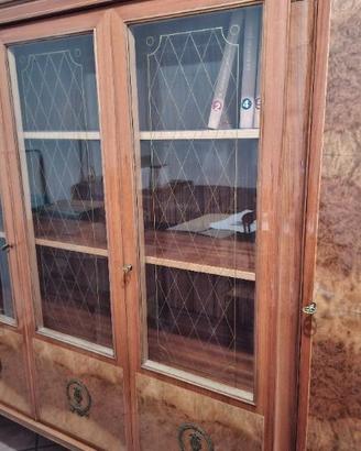 Credenza libreria classica con vetrina