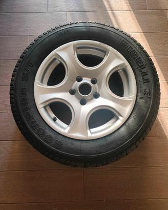 Stock 3 Set Gomme SUV 215/65 R16