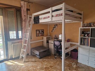 Mobile letto rialzato con materasso. Come  nuovi..