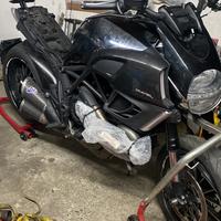 Smembro ducati diavel
