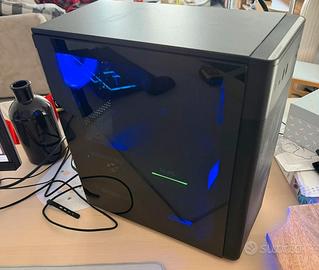 Pc Fisso Gaming RTX 5070 Ryzen 7 9800 X3D 32GB RAM