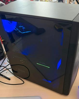 Pc Fisso Gaming RTX 5070 Ryzen 7 9800 X3D 32GB RAM