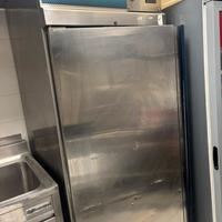 Frigorifero verticale