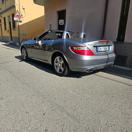 SLK 200 CGI Sport con 40.000km