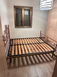 Letto matrimoniale in ferro battuto