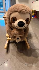 Bradipo di Peluche a Dondolo