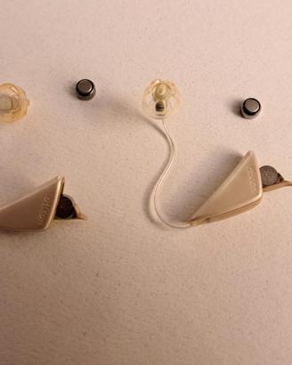 Apparecchi acustici Oticon