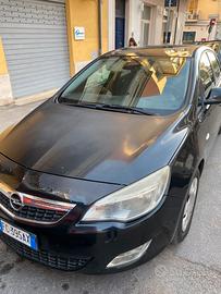 Opel Astra J
