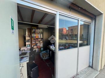 MAGAZZINO A LA SPEZIA