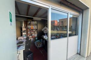 MAGAZZINO A LA SPEZIA