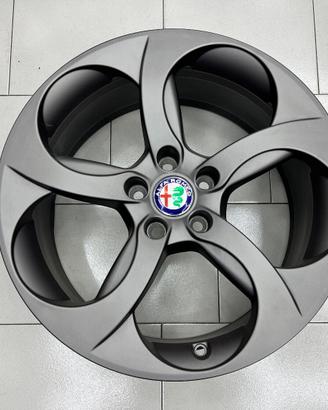 RL178 Cerchio singolo usato orig. Alfa Romeo da 18