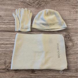 Set Woolrich: Cappello, Guanti e Sciarpa