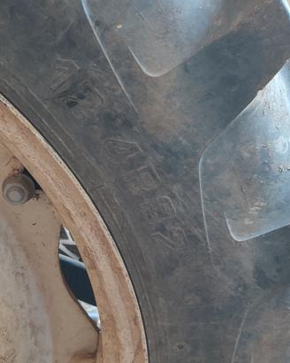 gomme medie e strette oer trattore fiat serie 560 