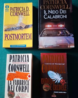 LOTTO 4 LIBRI Patricia Cornwell in BROSSURA