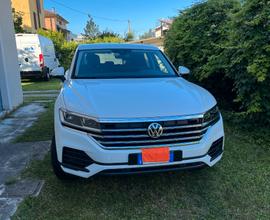 VOLKSWAGEN Touareg 3ª serie - 2020