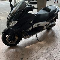Yamaha Tmax 500 da vetrina