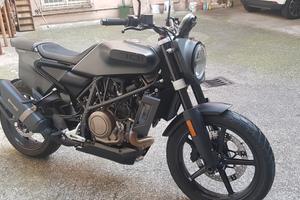 Husqvarna Svartpilen 701 - 2019