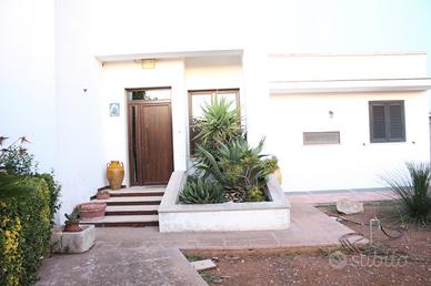 Villa bifamiliare Manduria [Cod. rif 3267238VRG]