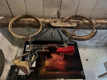 PICCOLA BICICLETTA ANTICA DA RAGAZZO