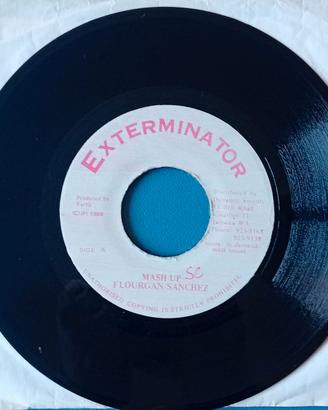 Disco 45 giri Flourgan / Sanchez  Mash Up - reggae