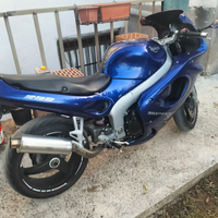 Moto Triumph 955 st