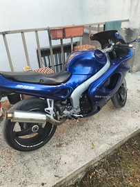 Moto Triumph 955 st