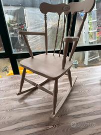 Deliziosa Sedia a Dondolo Shabby chic color cremin