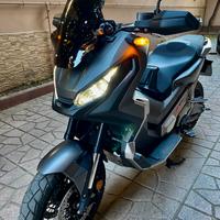 Xadv 750