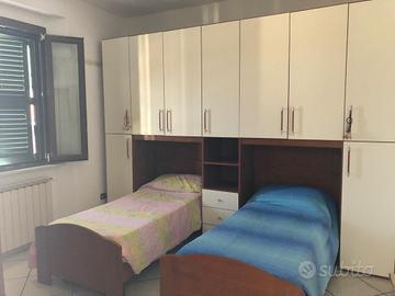 Stanza singola in appartamento con uso b-c