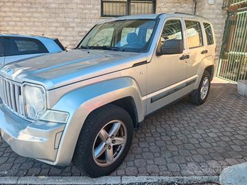 Jeep Cherokee 2.8 CRD DPF Limited