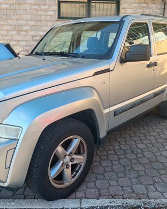 Jeep Cherokee 2.8 CRD DPF Limited