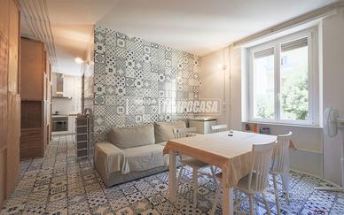 TRILOCALE RISTRUTTURATO IN ZONA SERVITA CON ASCENS