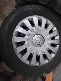 4 gomme , cerchi e calotte skoda yeti
