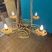 Lampadario in ferro battuto