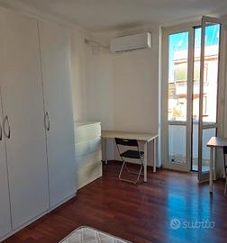 Appio latino trilocale arredato balcone